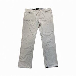 Izod Sportflex Light Gray Straight Comfort Fit W38 X L32 Pants